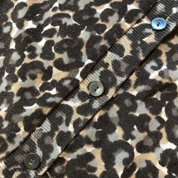 Ann Taylor LOFT Cardigan - Picture 2 of 3